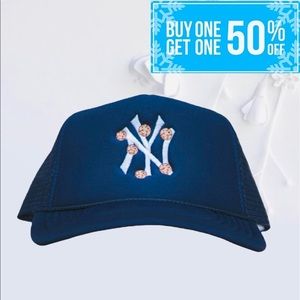 (2/2) 𝐓𝐫𝐮𝐜𝐤𝐞𝐫 𝐇𝐚𝐭 (Navy Blue NYC Cookie 𝕋𝕣𝕦𝕔𝕜𝕖𝕣 ℍ𝕒𝕥)